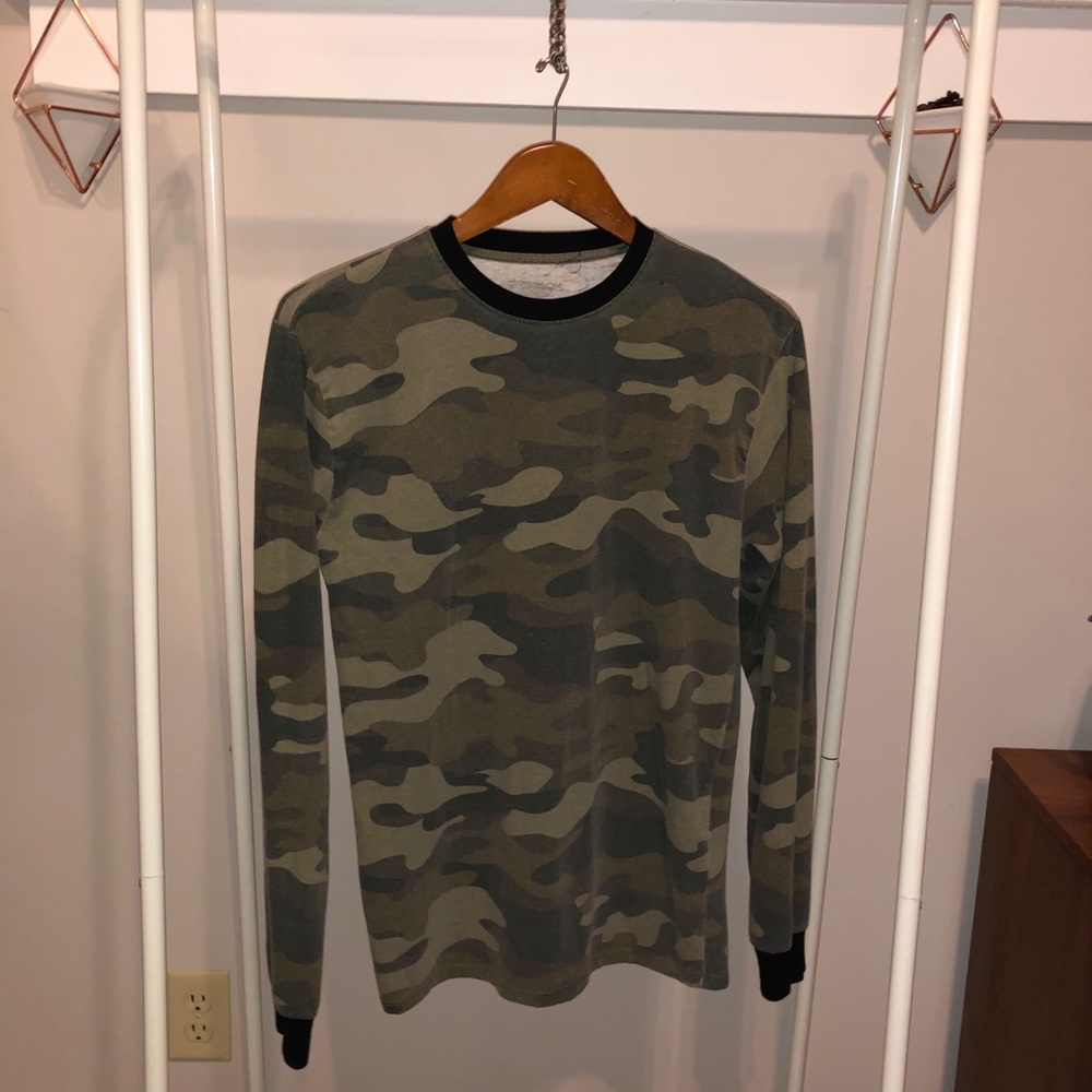 Carbon Long Sleeve Tee